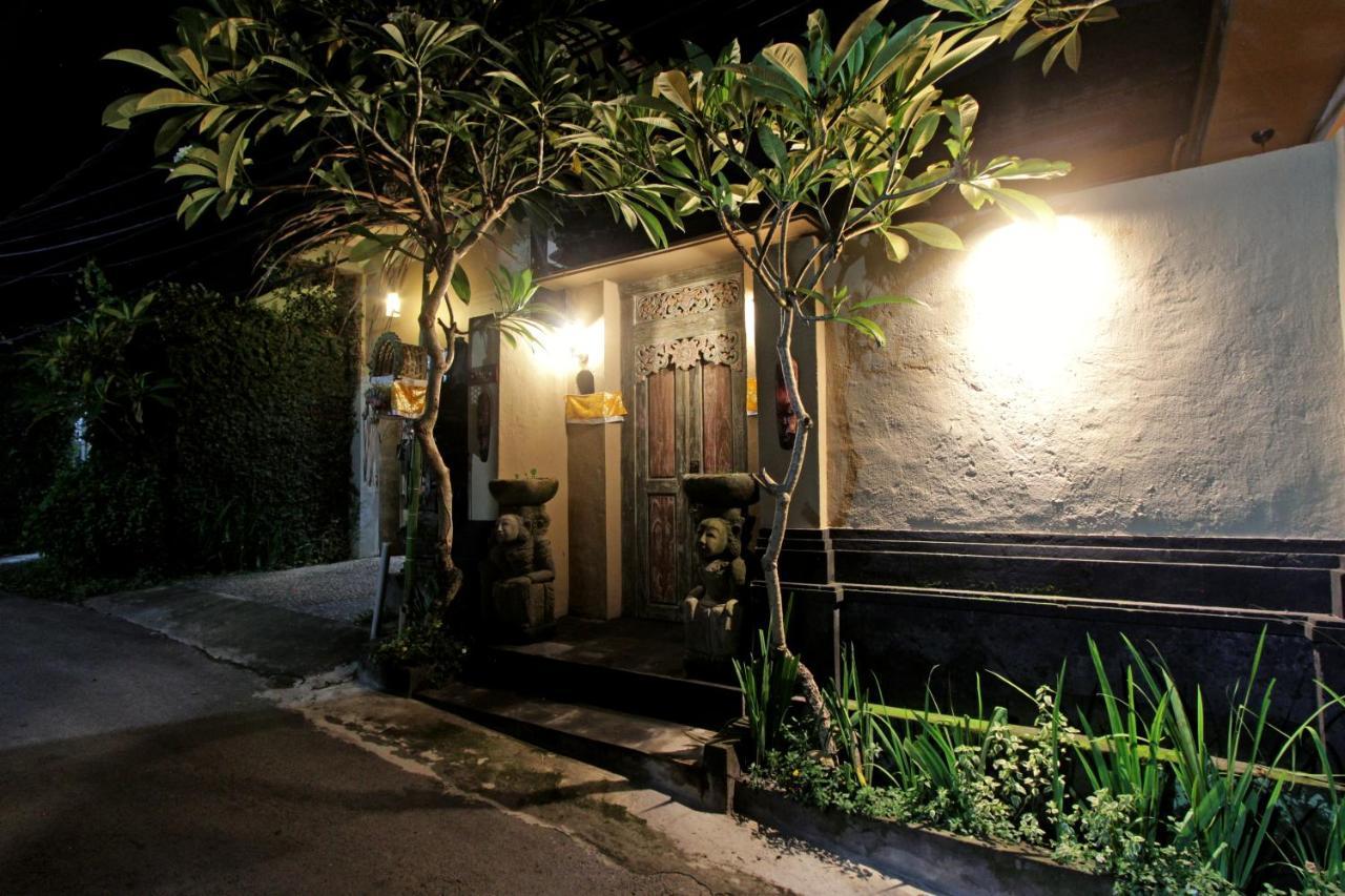 Sari House Ubud - Balinese Style Homestay Exteriér fotografie