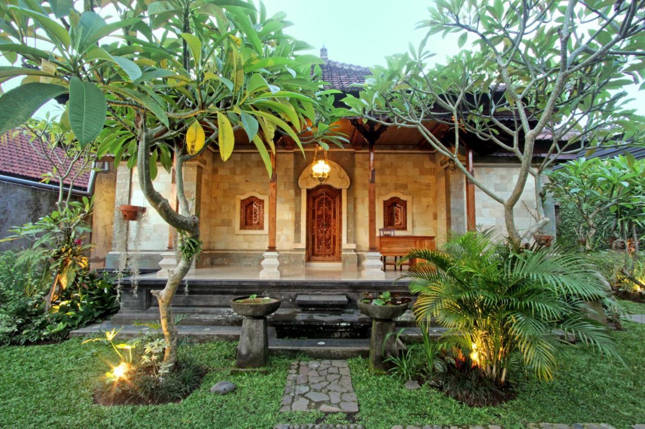 Sari House Ubud - Balinese Style Homestay Exteriér fotografie